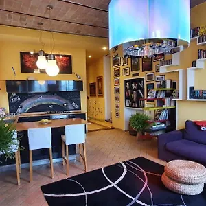 Maison Mavu: With Fiber Wi-fi, Near Jazz Arena Perugia